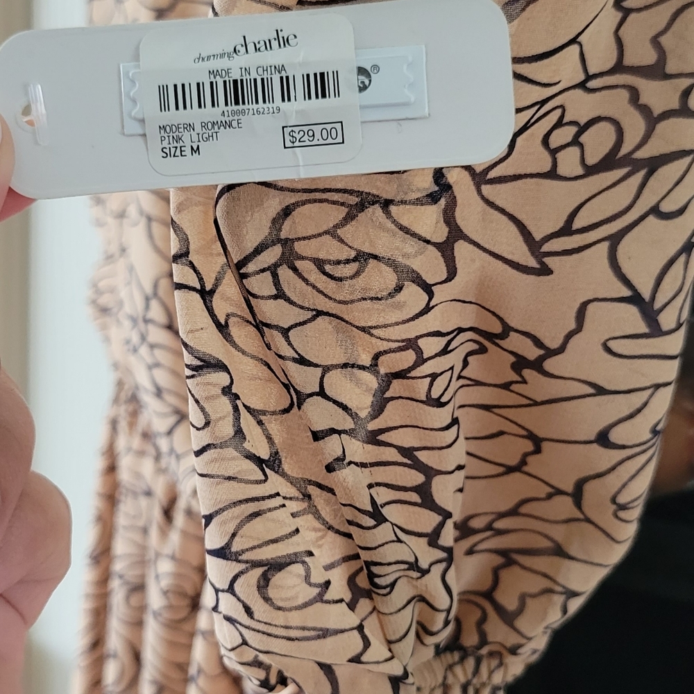 Dress - Picture 7 of 7